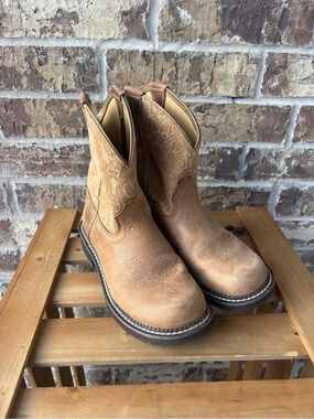 Ariat fatbaby women’s boots, cowboy boots